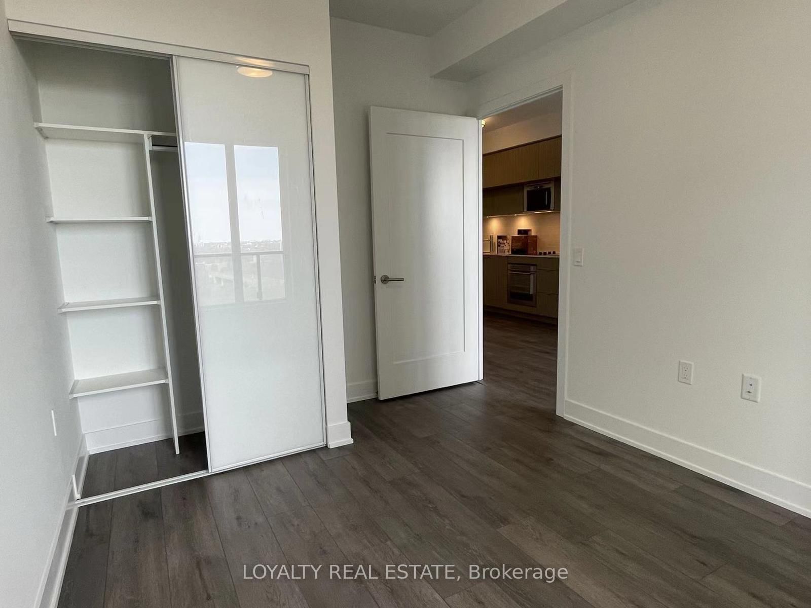 575 bloor Street E, Unit 2105 - Photo 7