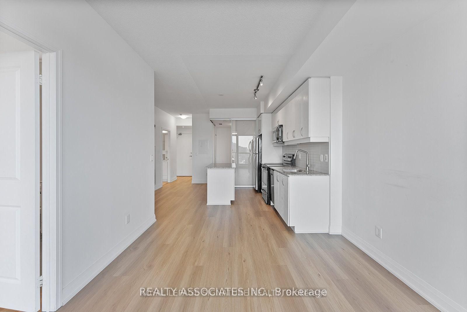 2885 Bayview Avenue, Unit 1016 - Photo 22