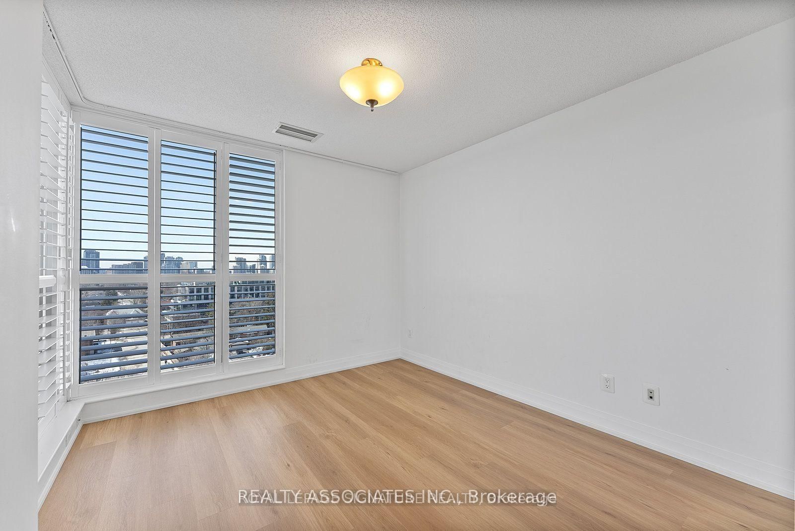 2885 Bayview Avenue, Unit 1016 - Photo 24