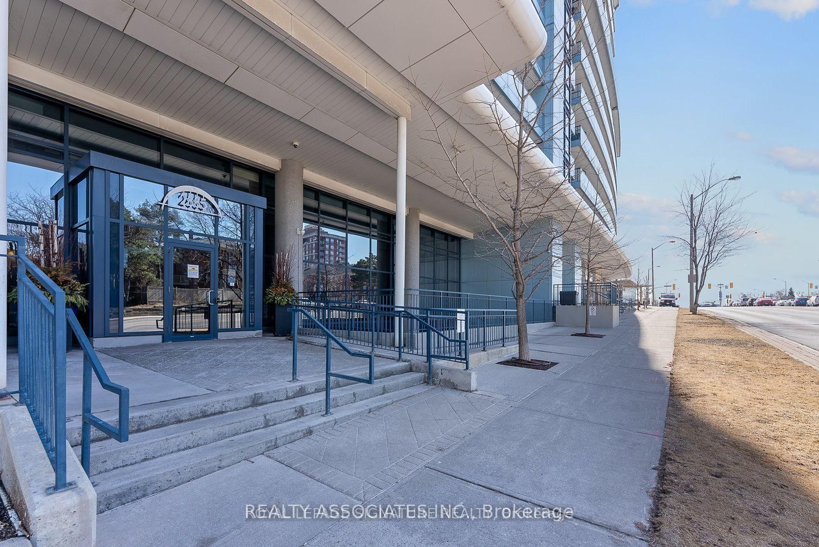 2885 Bayview Avenue, Unit 1016 - Photo 38