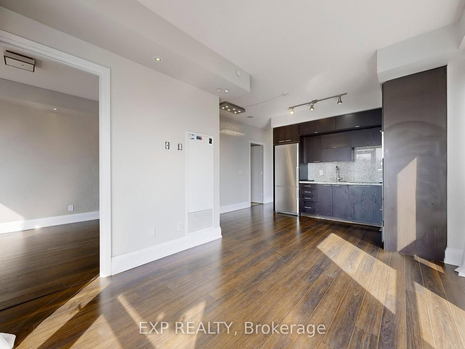 120 Harrison Garden Boulevard, Unit 406 - Photo 9