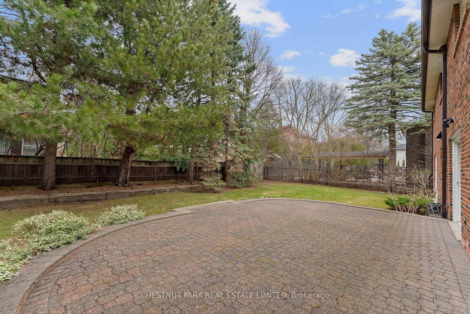 16 Sagewood Drive