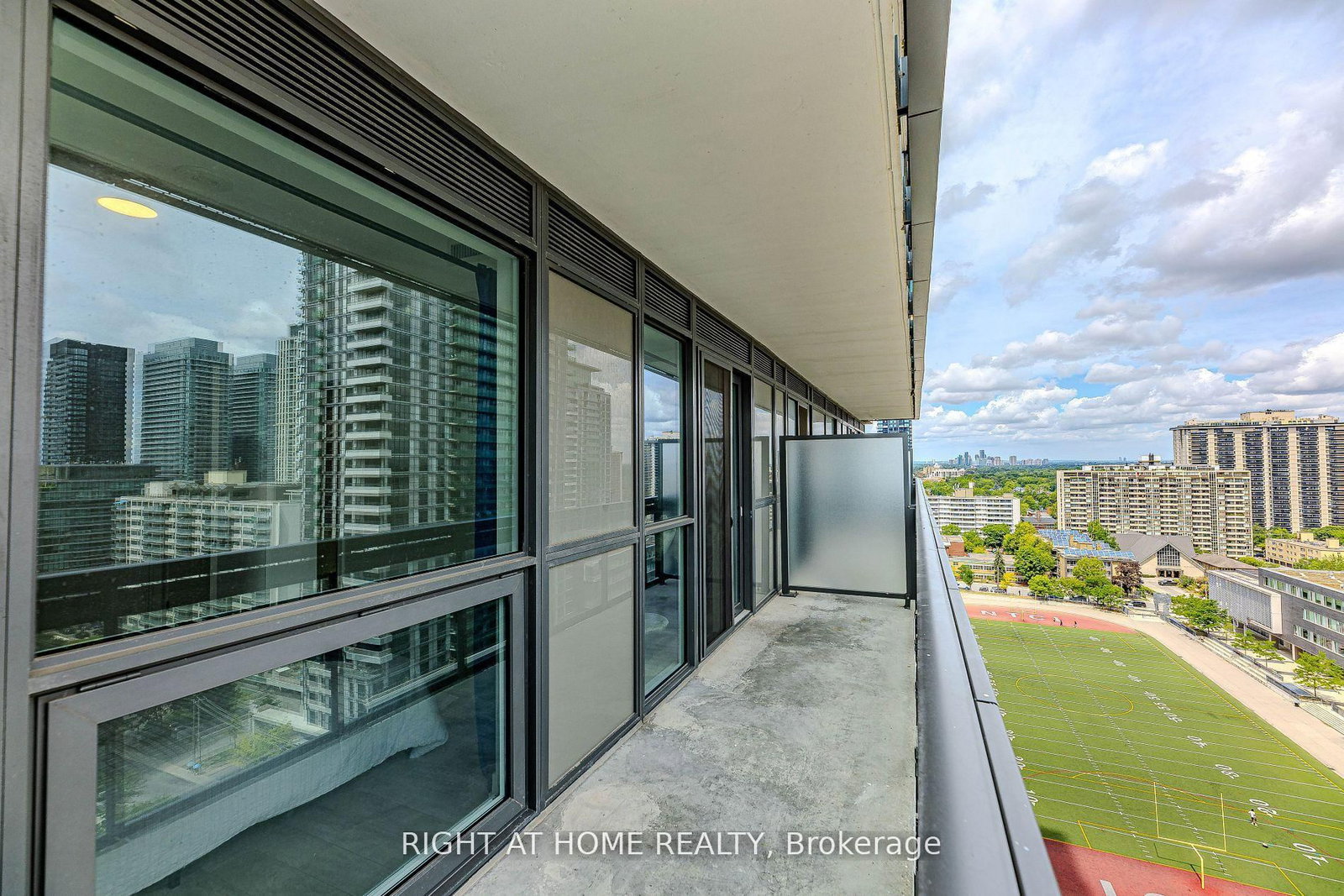 Condo for sale at 1301-39 Roehampton Avenue, Toronto, Ontario, M4P 0G1 - Mount Pleasant West - MLS: C12985930