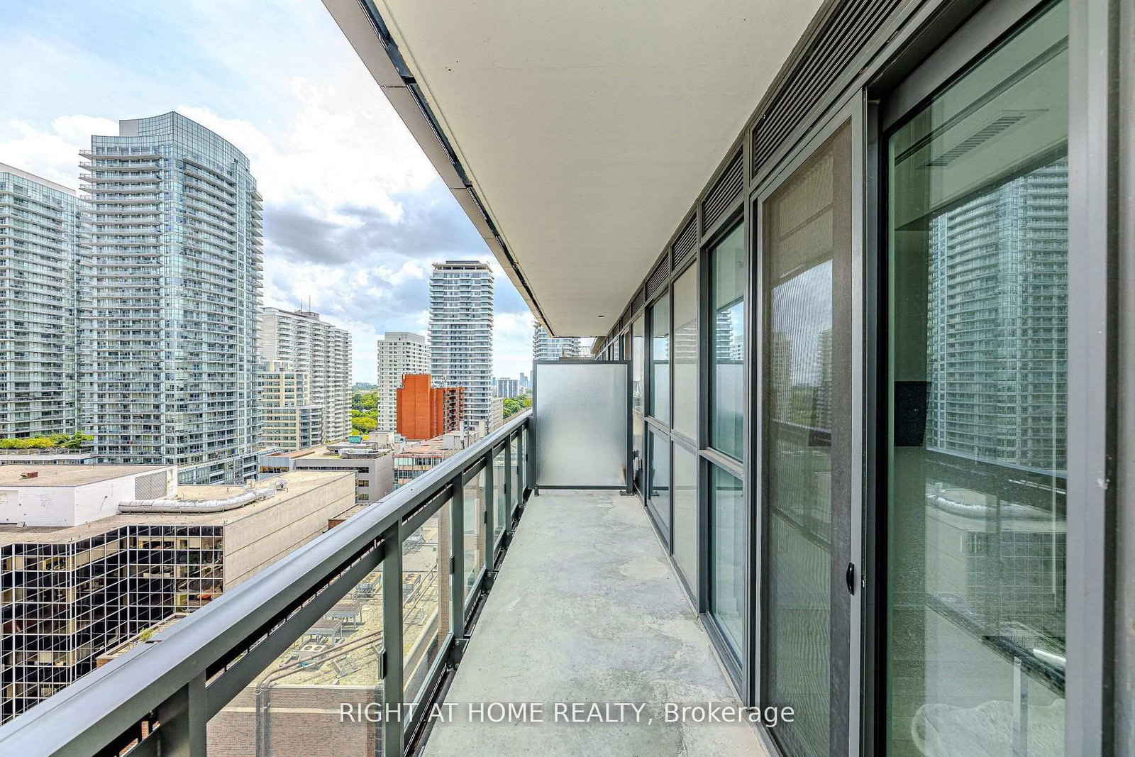 Condo for sale at 1301-39 Roehampton Avenue, Toronto, Ontario, M4P 0G1 - Mount Pleasant West - MLS: C12985930
