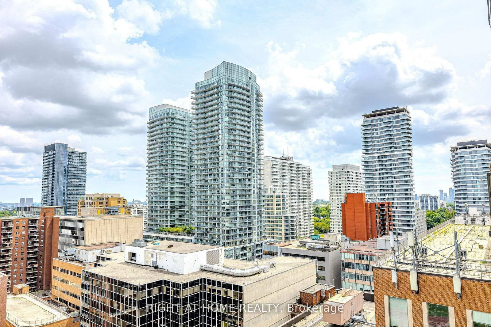Condo for sale at 1301-39 Roehampton Avenue, Toronto, Ontario, M4P 0G1 - Mount Pleasant West - MLS: C12985930