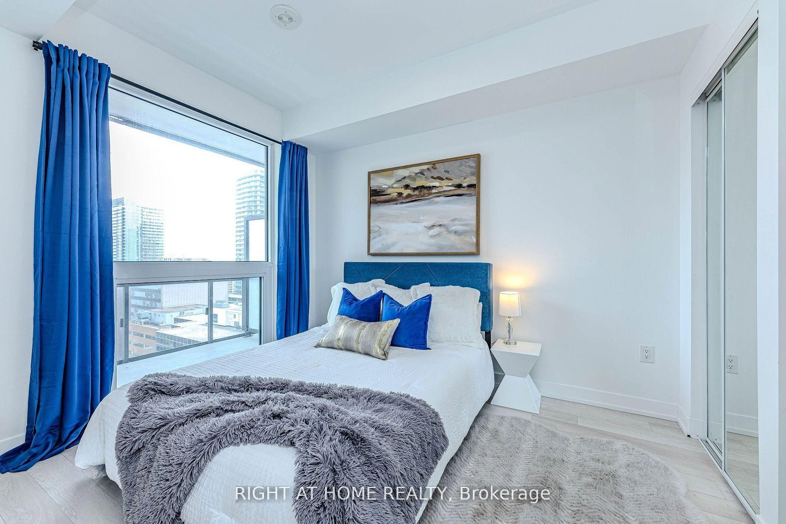 Condo for sale at 1301-39 Roehampton Avenue, Toronto, Ontario, M4P 0G1 - Mount Pleasant West - MLS: C12985930