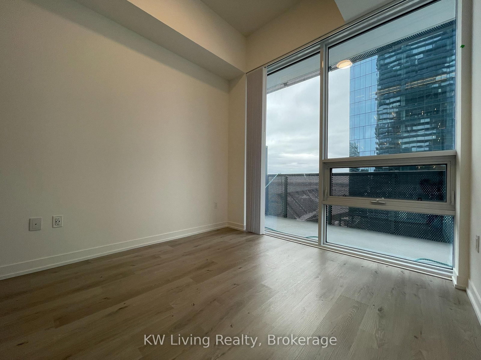 138 Downes Street, Unit 1209 - Photo 10