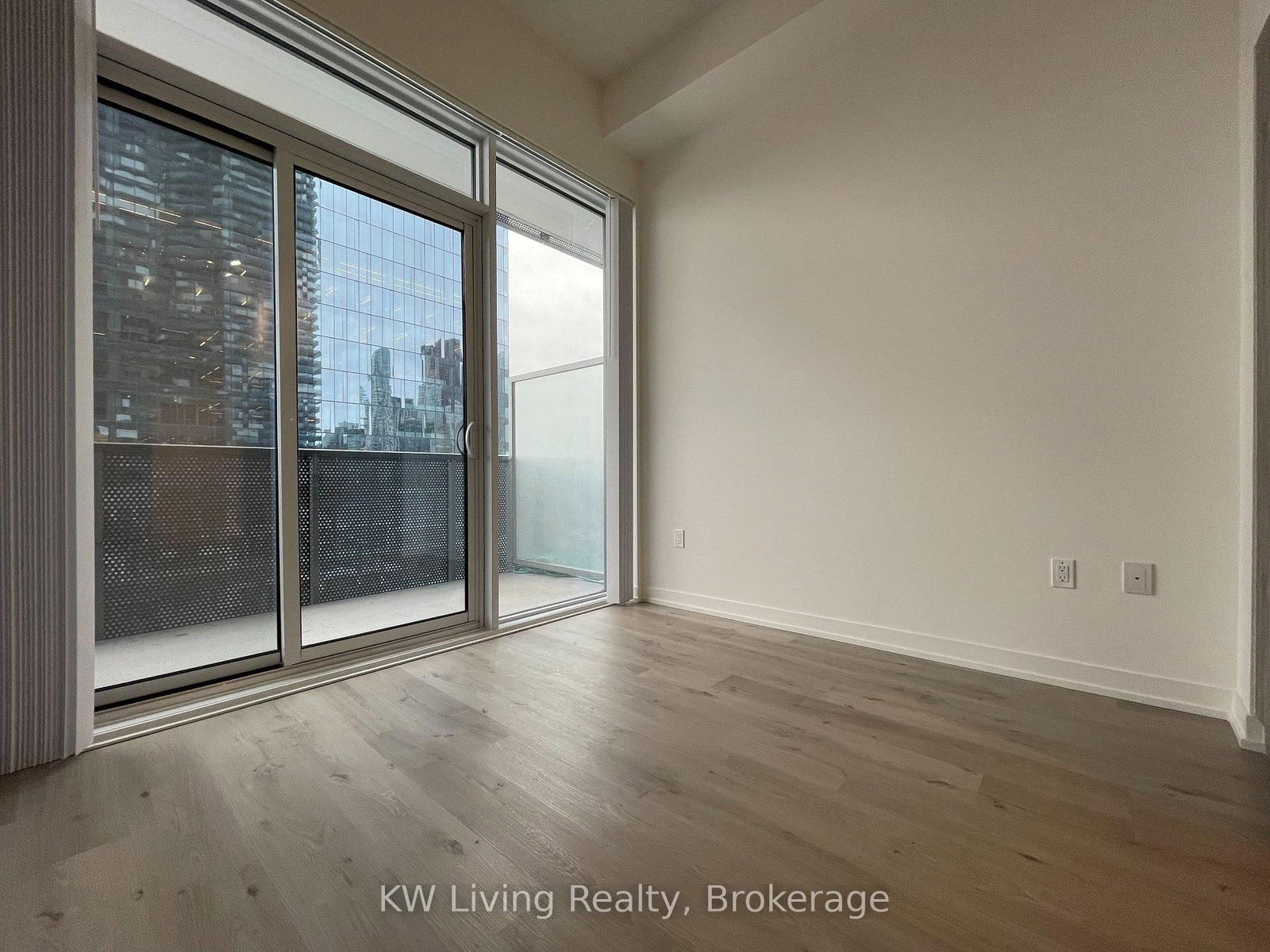 138 Downes Street, Unit 1209 - Photo 6