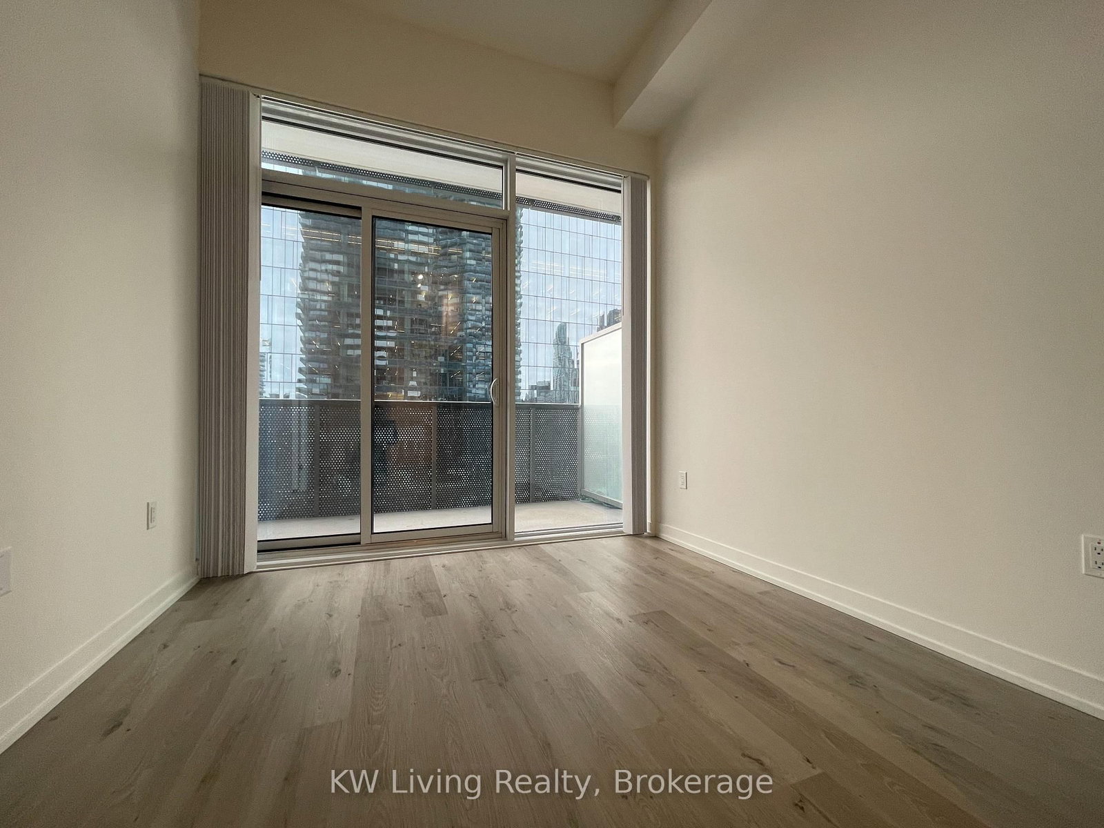 138 Downes Street, Unit 1209 - Photo 7