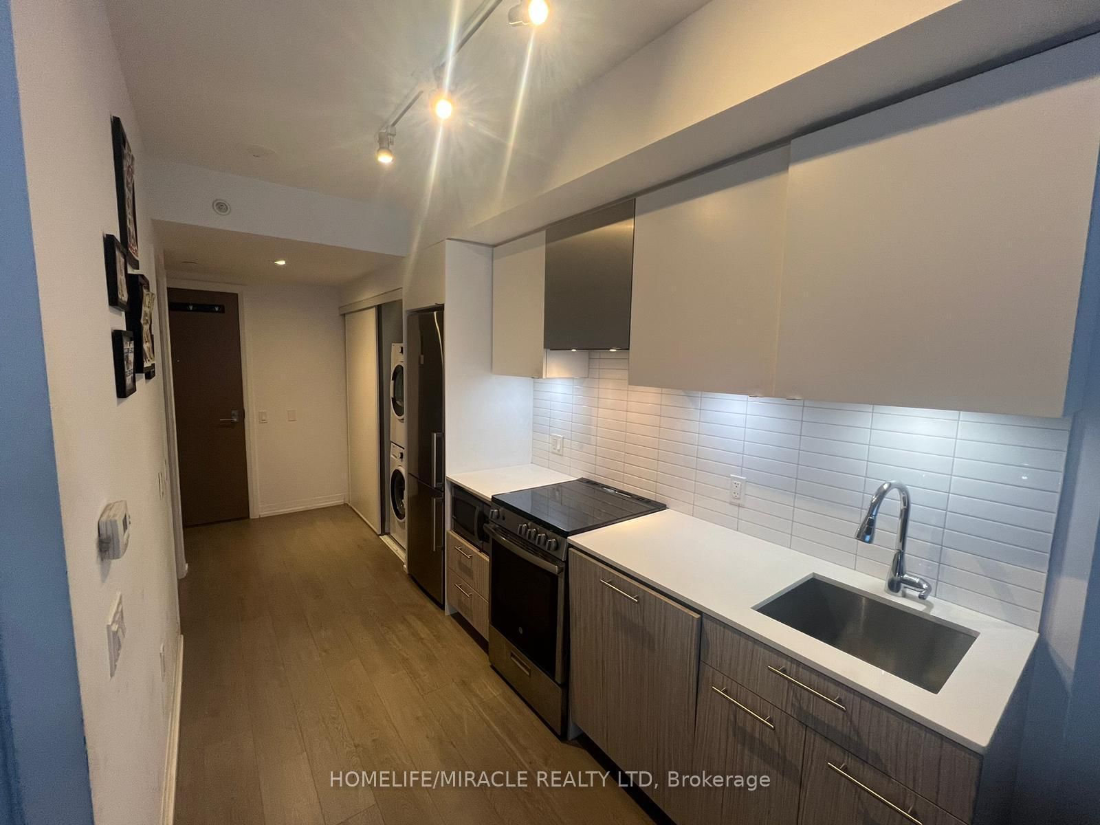 251 Jarvis Street, Unit 1505 - Photo 4