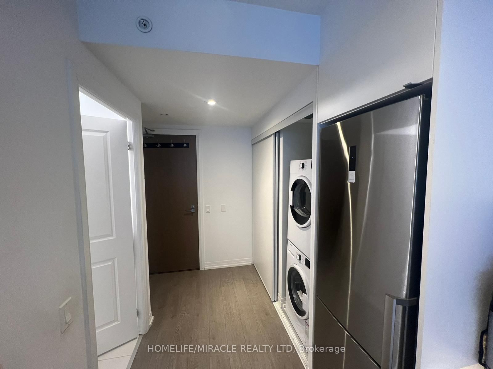 251 Jarvis Street, Unit 1505 - Photo 5