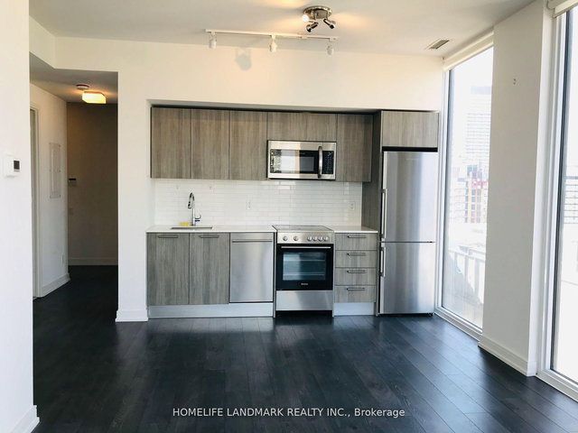 2609 - 28 Wellesley Street E