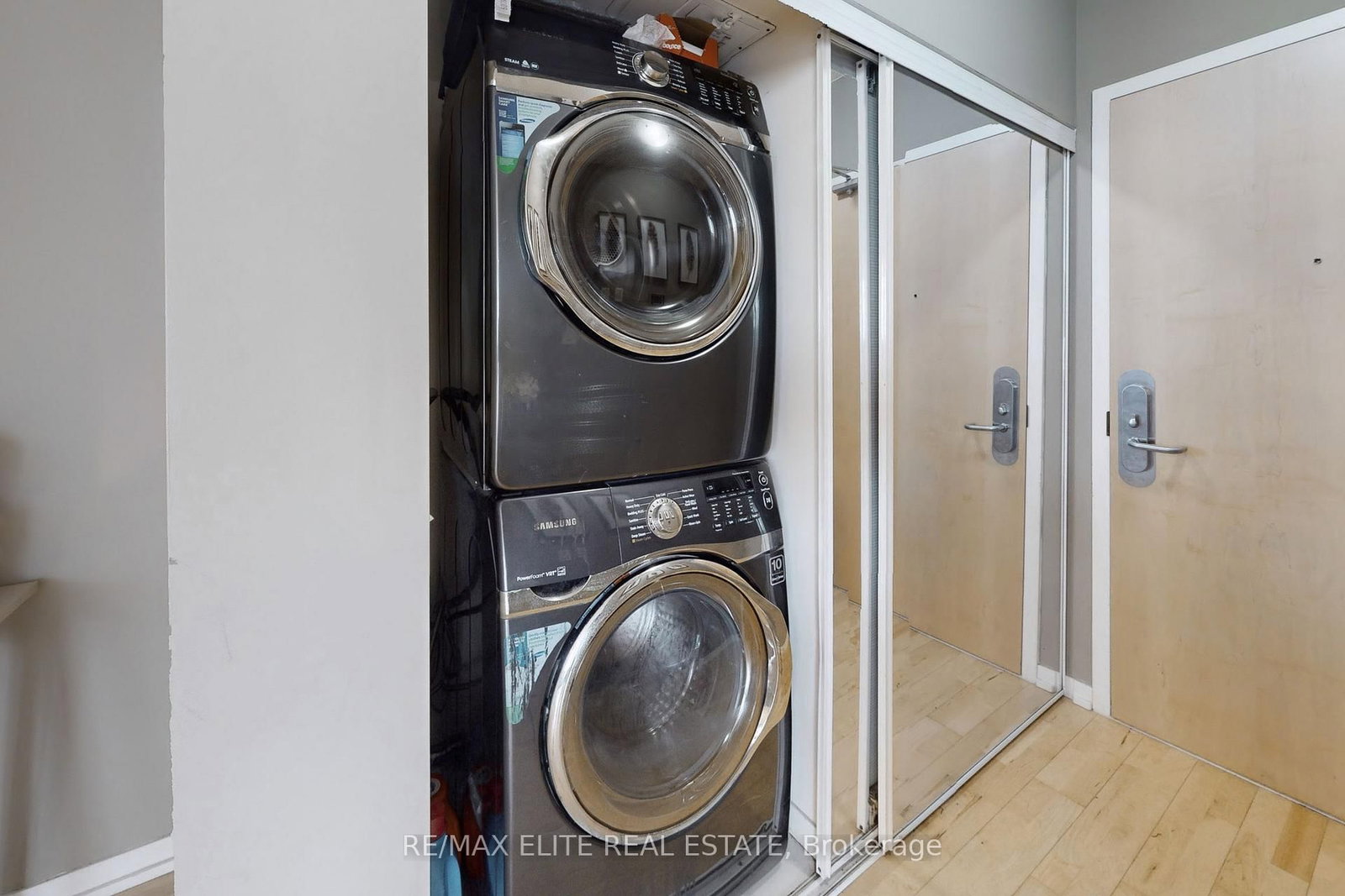 Condo for sale at 2208-65 Bremner Boulevard, Toronto, Ontario, M5J 0A7 - Waterfront Communities C1 - MLS: C12986070