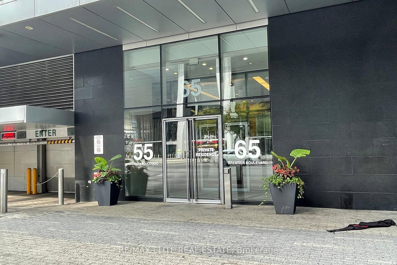 65 Bremner Boulevard, Unit 2208 - Photo 3