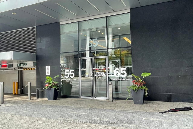 2208 - 65 Bremner Boulevard