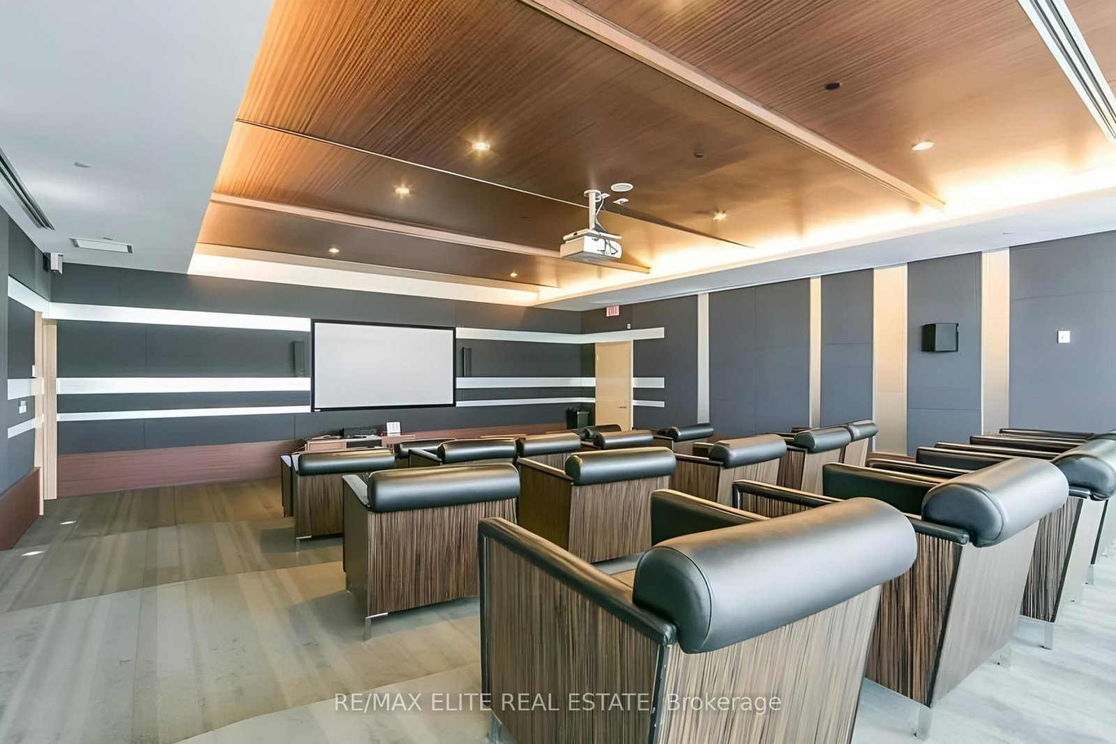 Condo for sale at 2208-65 Bremner Boulevard, Toronto, Ontario, M5J 0A7 - Waterfront Communities C1 - MLS: C12986070