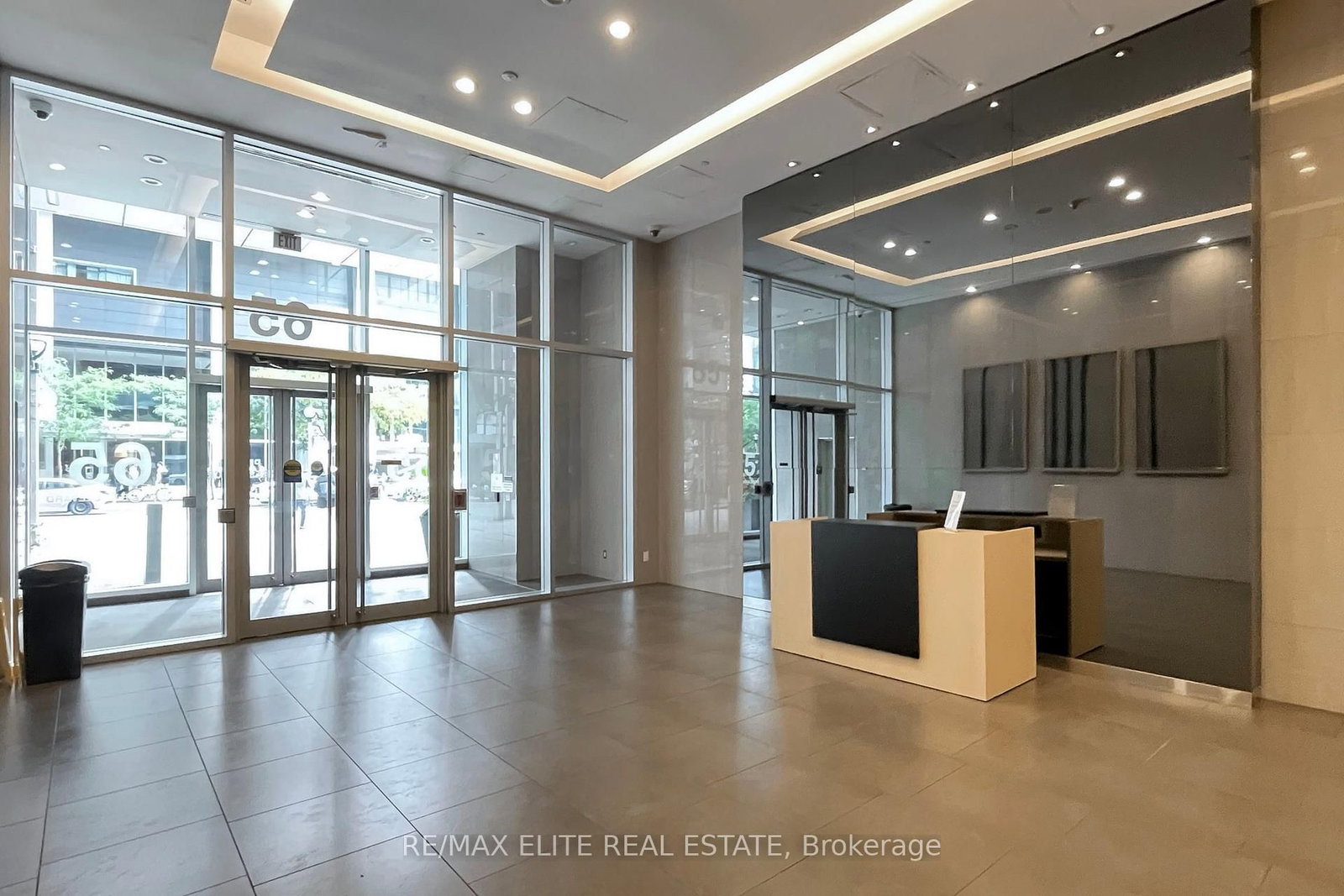 65 Bremner Boulevard, Unit 2208 - Photo 4