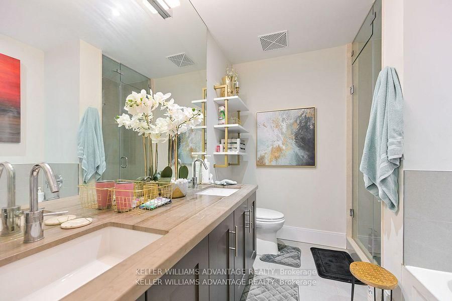 29 Queens Quay E, Unit 616 - Photo 13