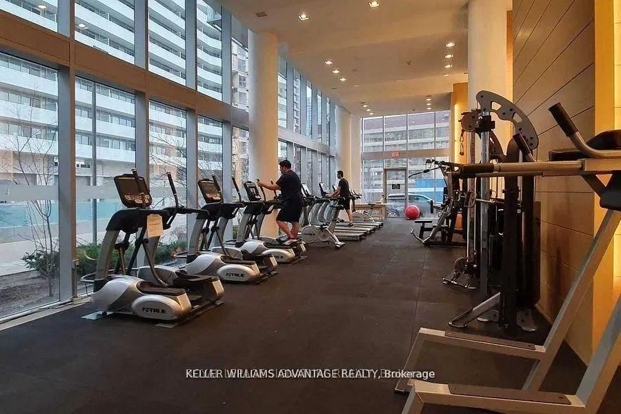 29 Queens Quay E, Unit 616 - Photo 18