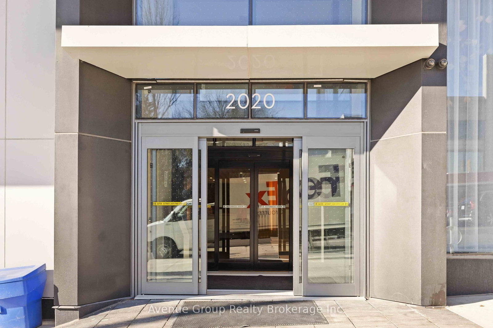 Property at 2020 Bathurst