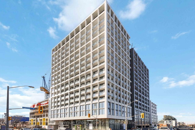 827 - 2020 Bathurst Street