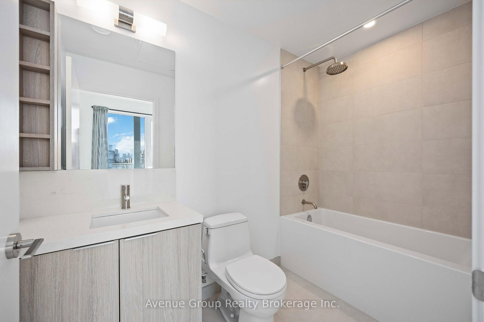 2020 Bathurst Street, Unit 827 - Photo 24