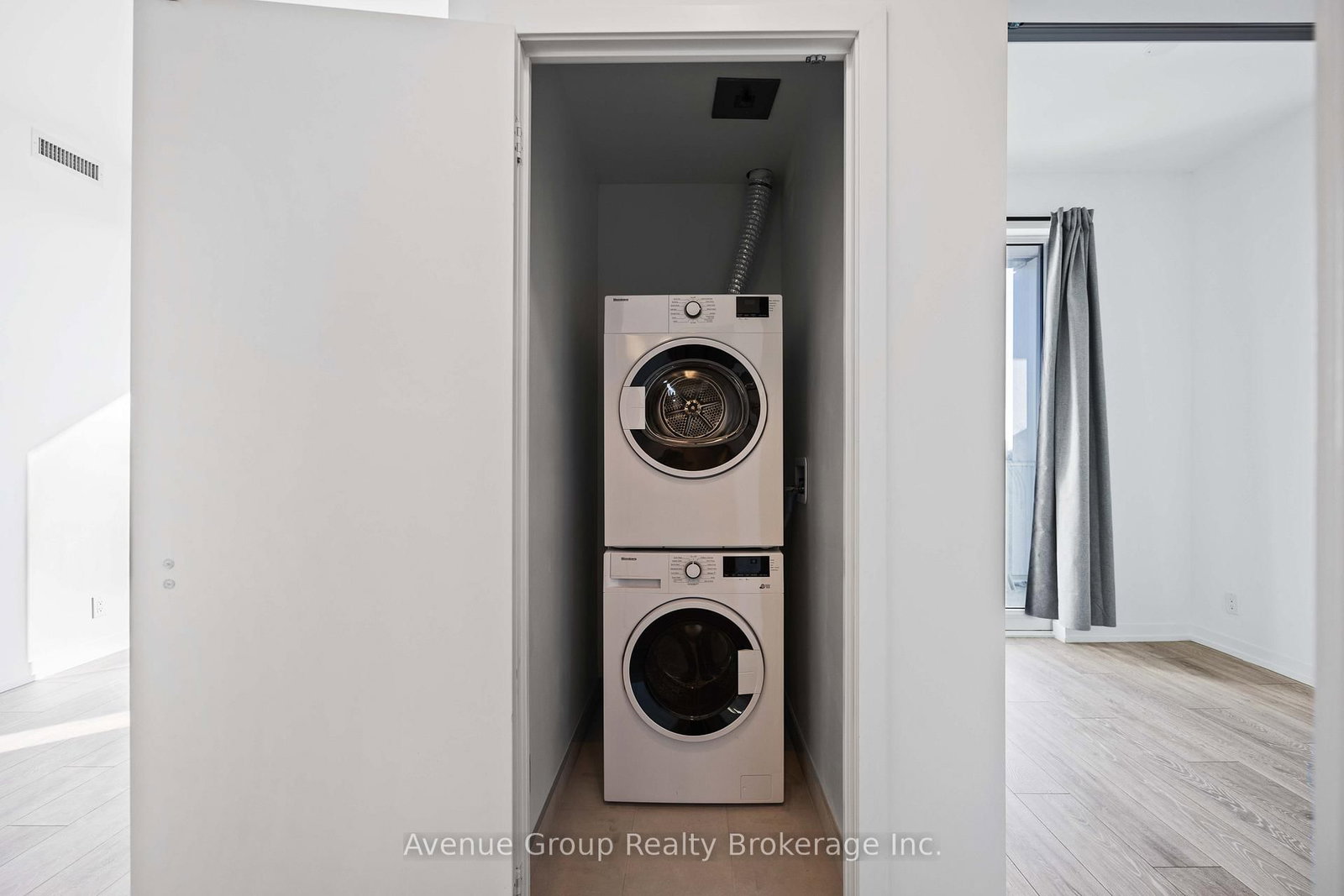 2020 Bathurst Street, Unit 827 - Photo 25