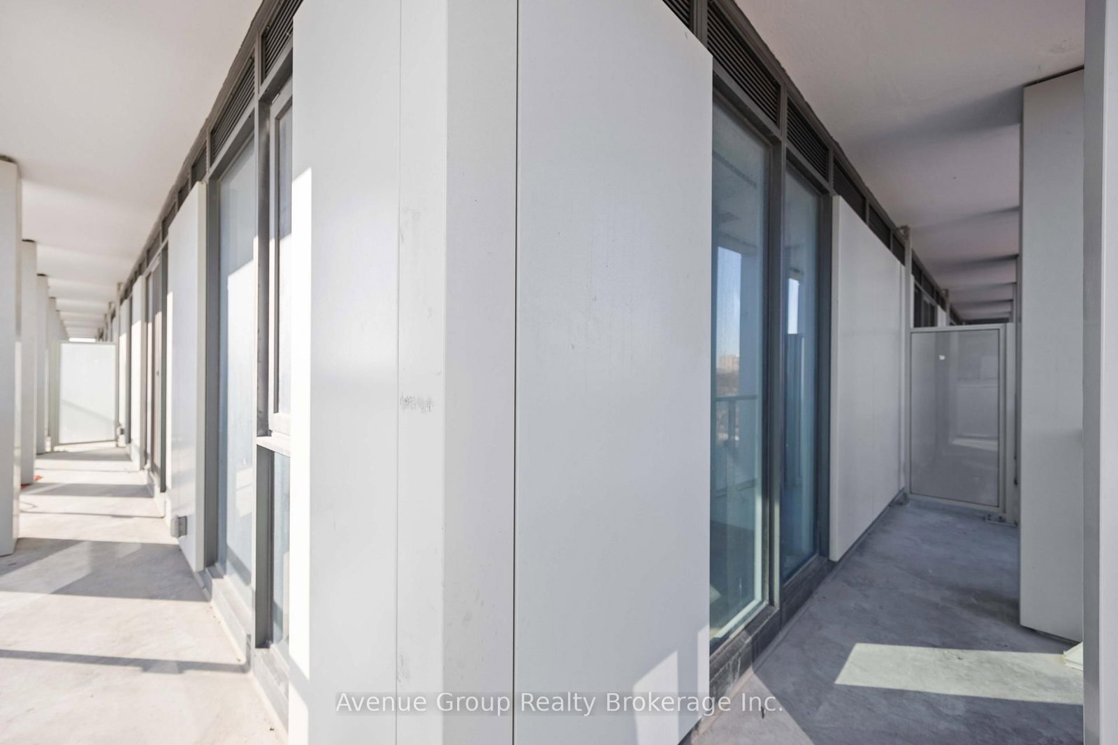 2020 Bathurst Street, Unit 827 - Photo 29