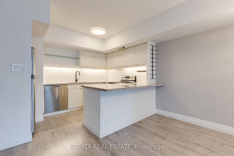 1701 - 25 The Esplanade, Toronto, M5E 1W5 | Image 3