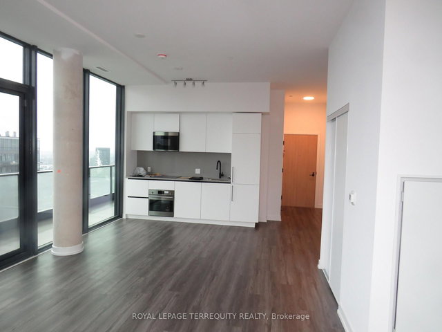 3304 - 35 Parliament Street