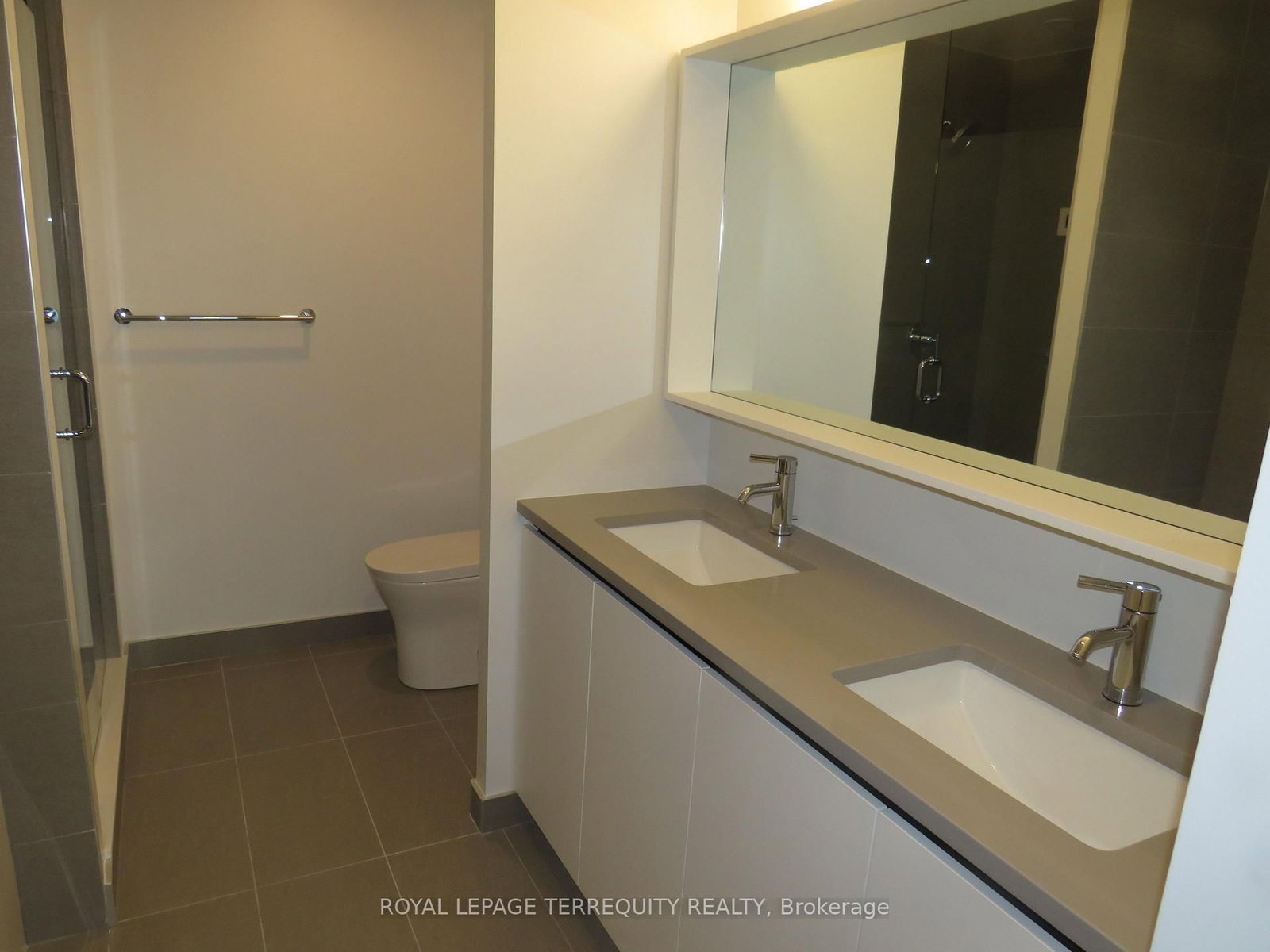 35 Parliament Street, Unit 3304 - Photo 10
