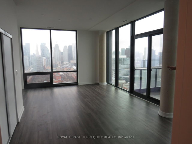 3304 - 35 Parliament Street