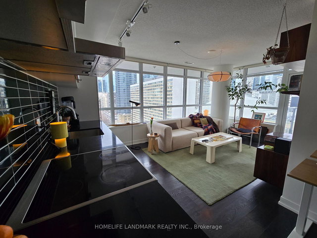 #1603 - 365 Church Street