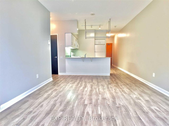 212 - 33 Sheppard Avenue E