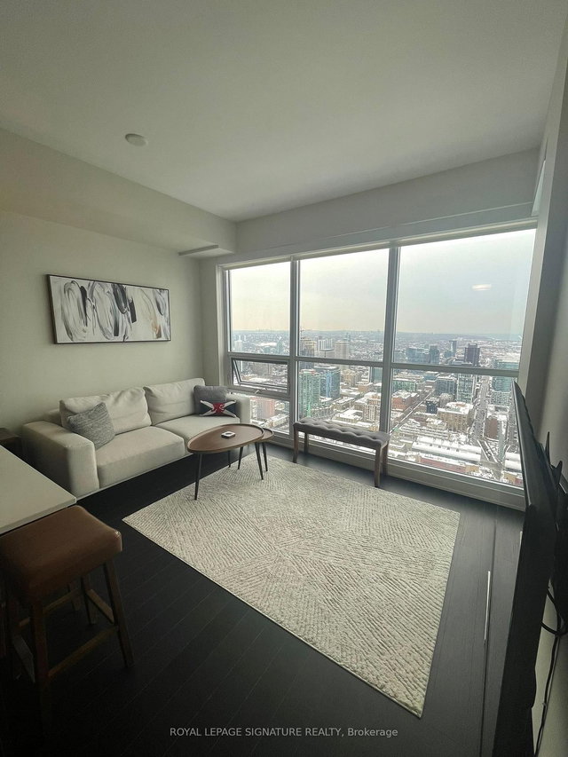 4905 - 88 Scott Street