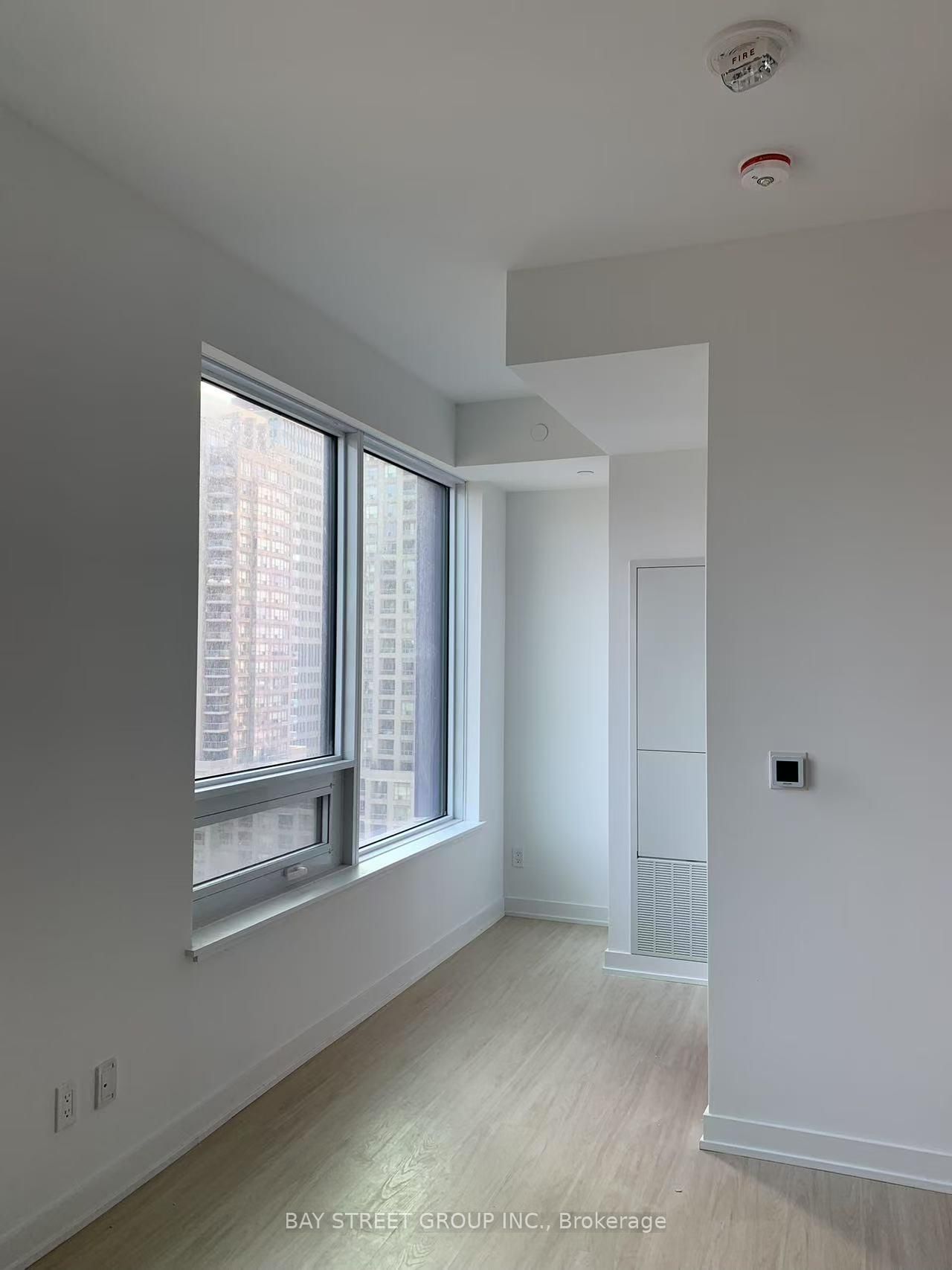8 Wellesley Street W, Unit 1615 - Photo 8
