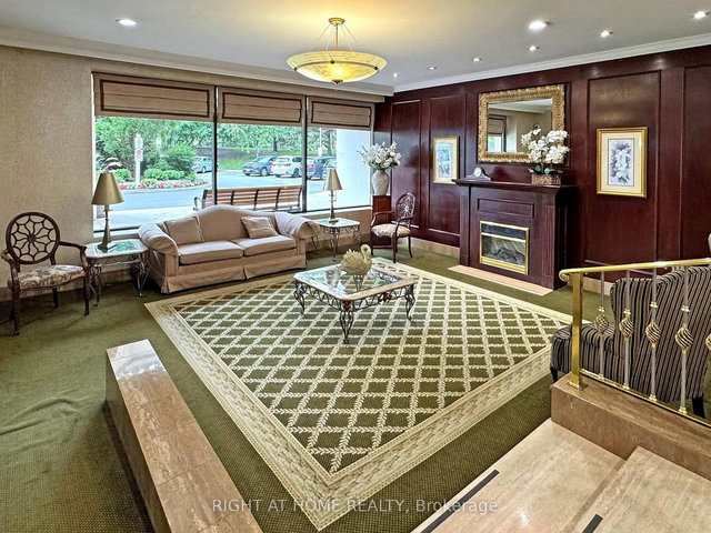 908 - 131 Torresdale Avenue