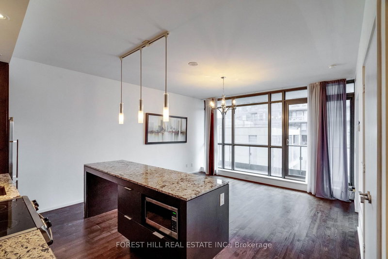 home for lease on 1301-8 Charlotte Street