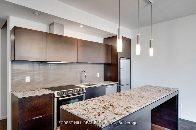 1301 - 8 Charlotte Street