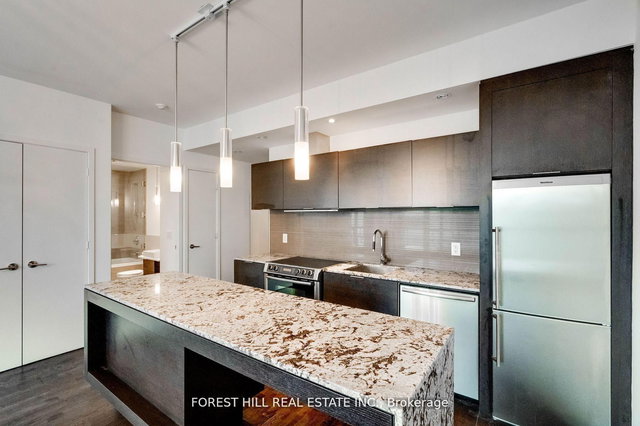 1301 - 8 Charlotte Street