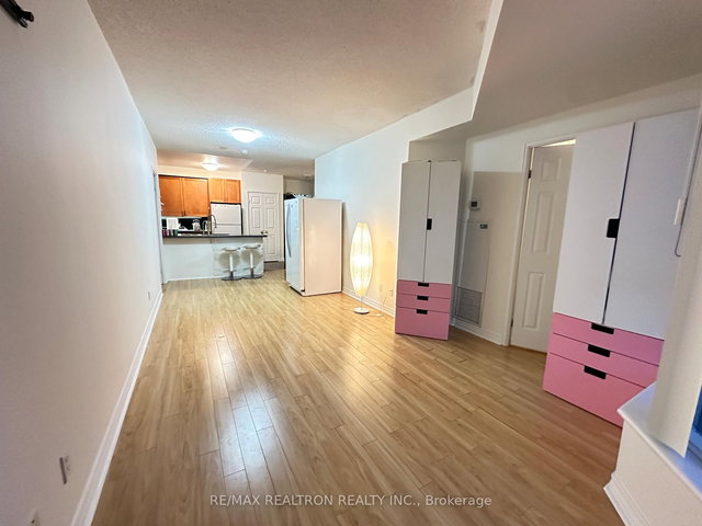 1909 - 55 Bloor Street E