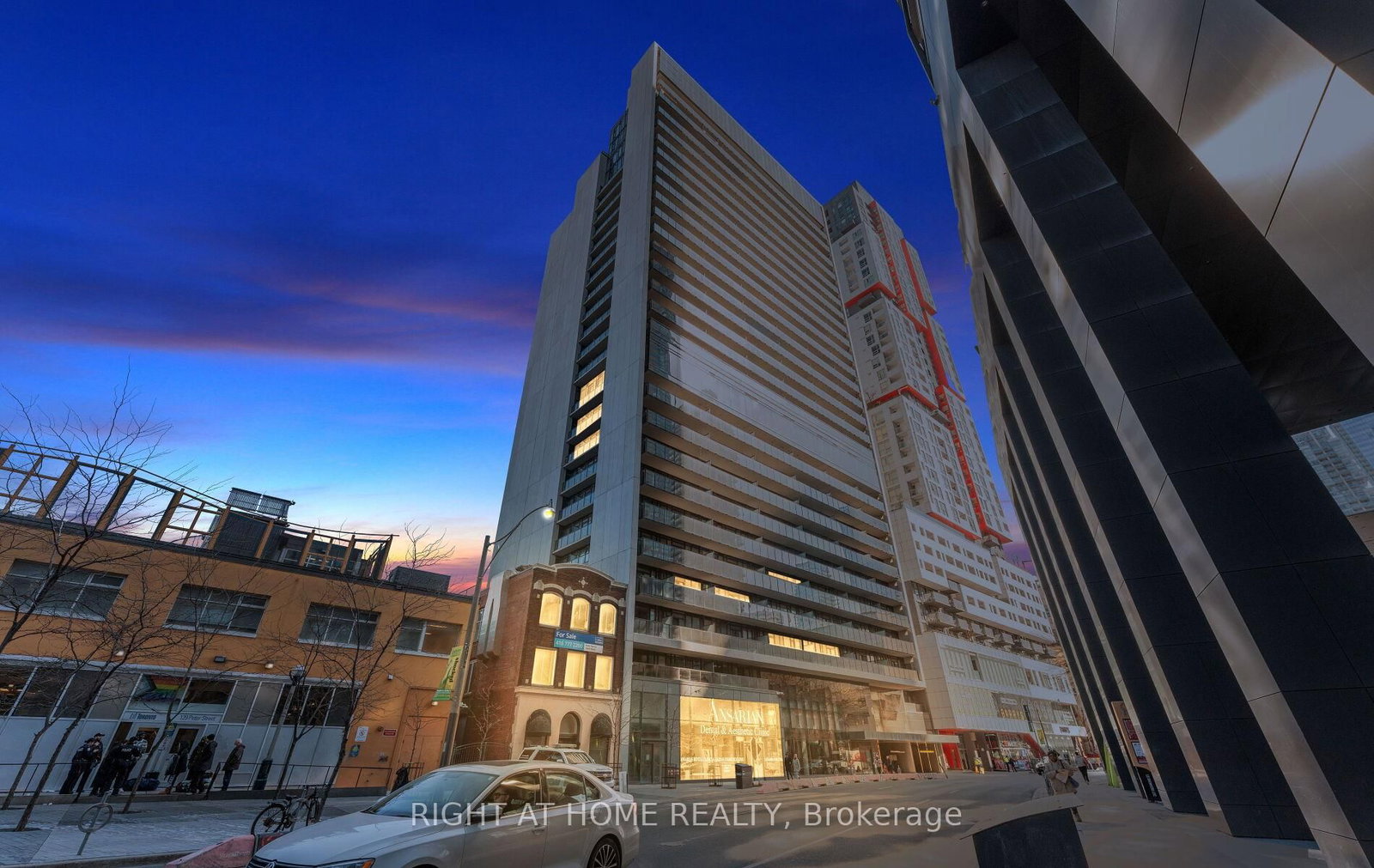 330 Richmond Street W, Unit 1501