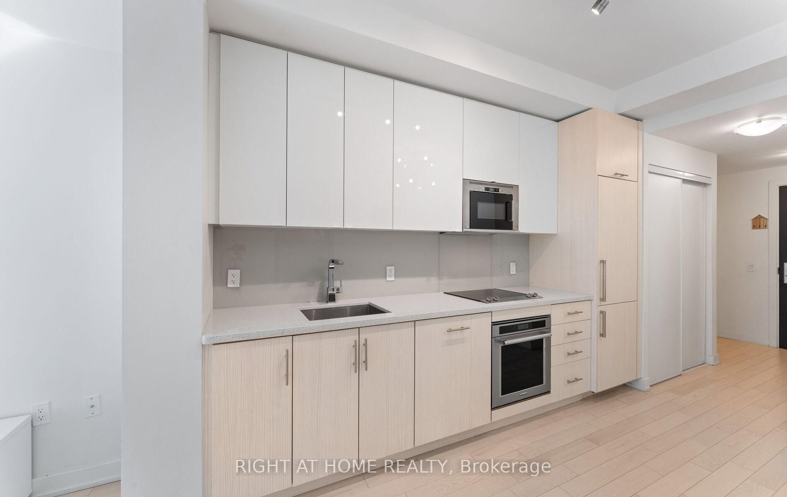 330 Richmond Street W, Unit 1501 - Photo 17