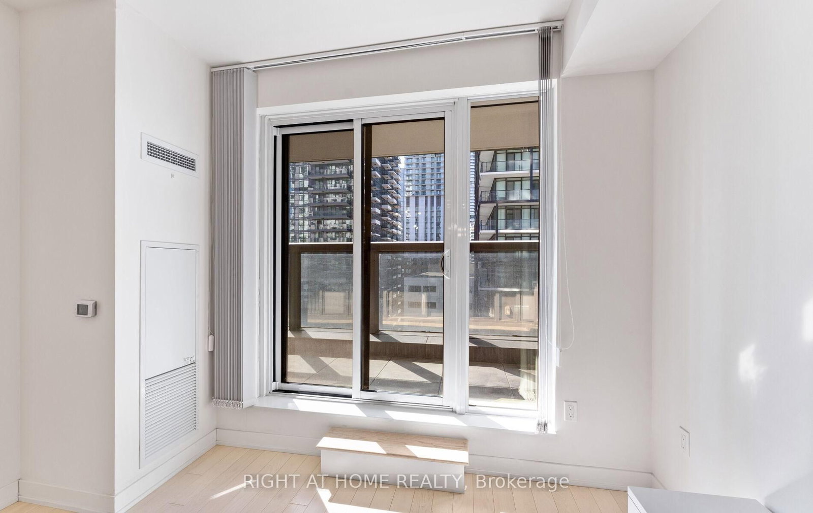 330 Richmond Street W, Unit 1501 - Photo 26
