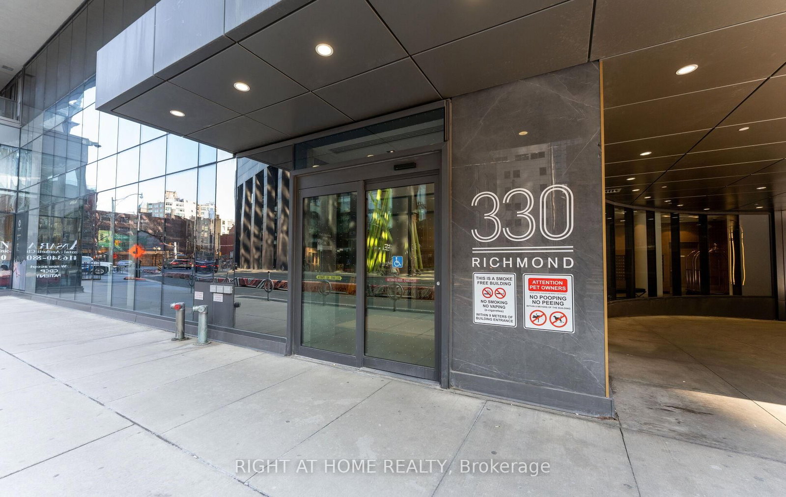 330 Richmond Street W, Unit 1501 - Photo 4