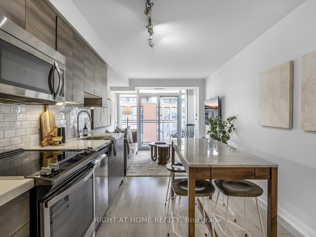 525 Adelaide Street W, Unit 1622 - Photo 4