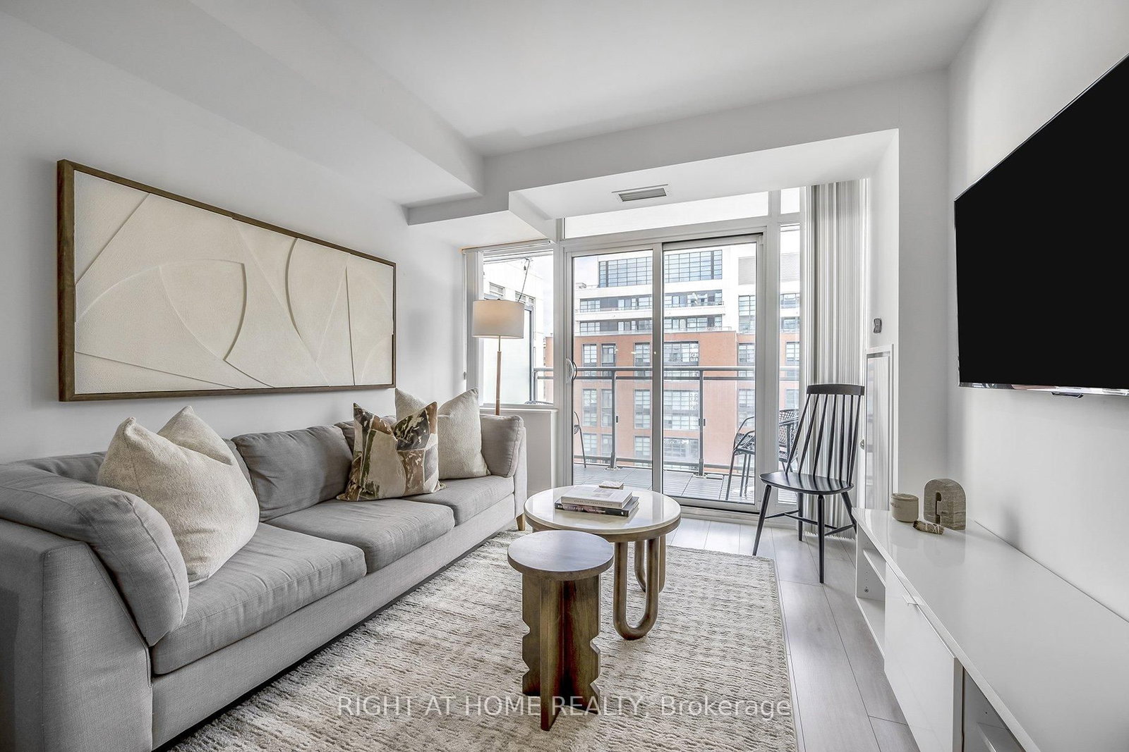 525 Adelaide Street W, Unit 1622 - Photo 6