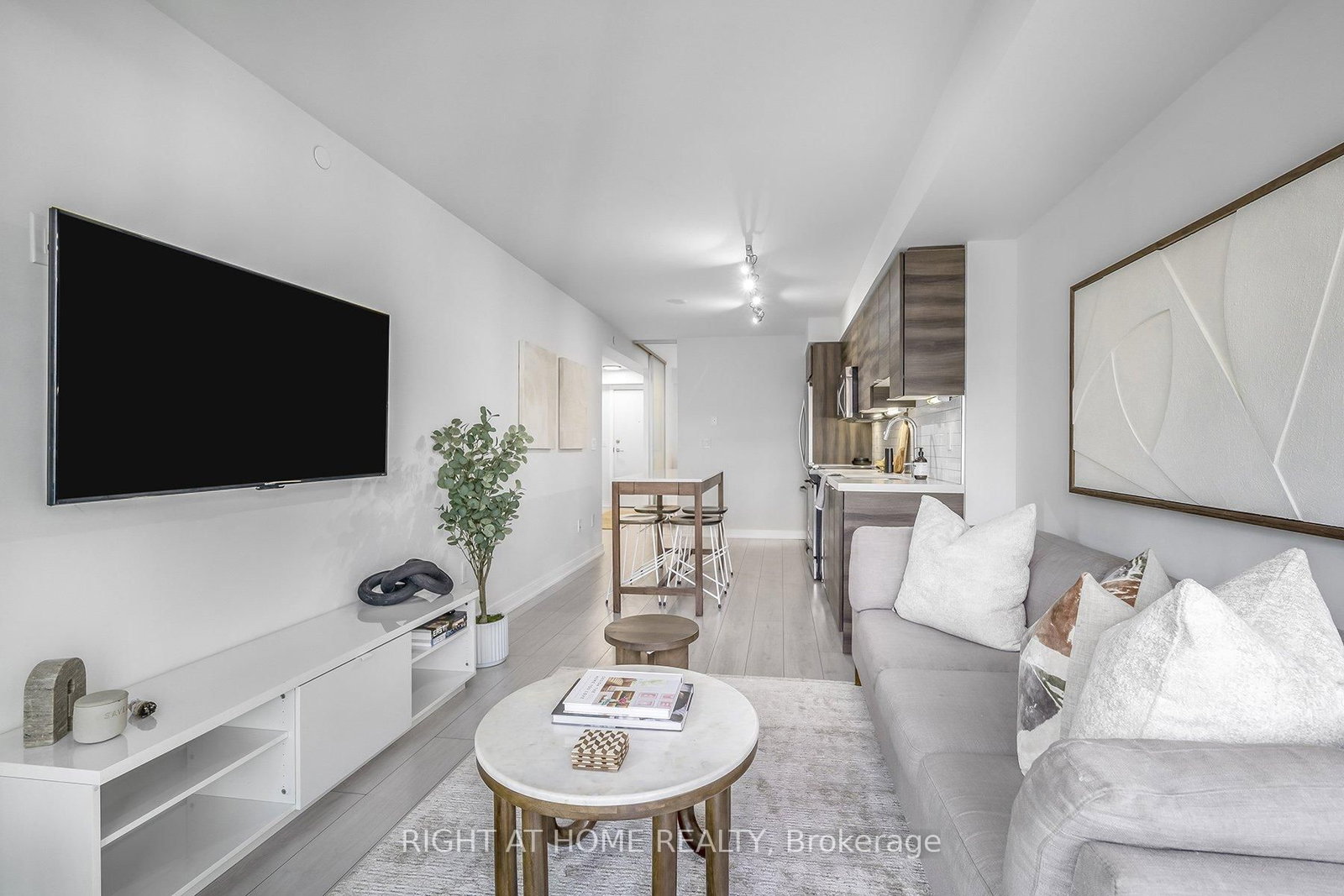 525 Adelaide Street W, Unit 1622 - Photo 7