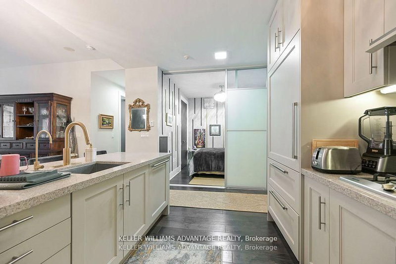 616 - 29 Queens Quay E, Toronto, M5E 0A4 | Image 3