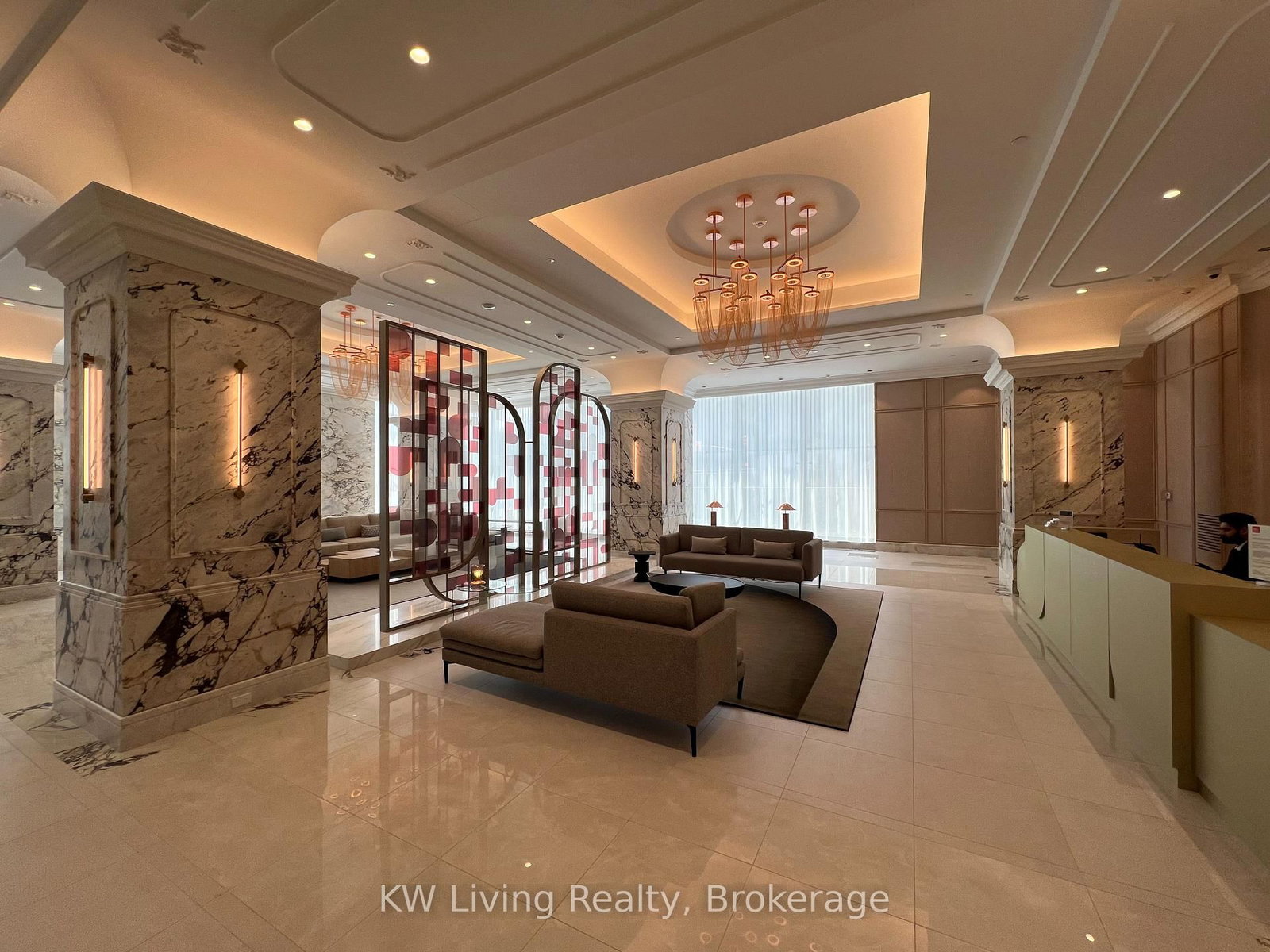 10 Inn On The Pk Drive, Unit 907 - Photo 3